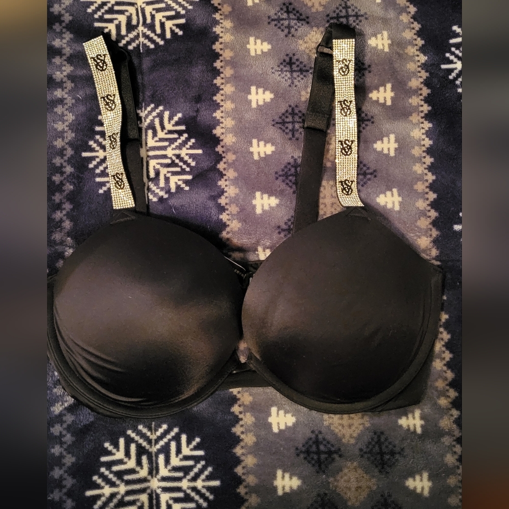 Victoria's Secret Very Sexy Bling Strap Bra
